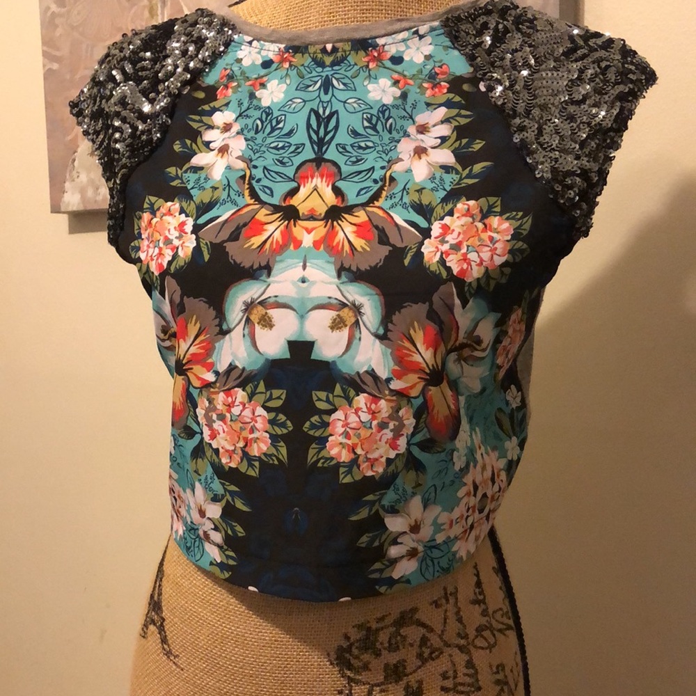 Xhilaration crop top size XS - Picture 4 of 8